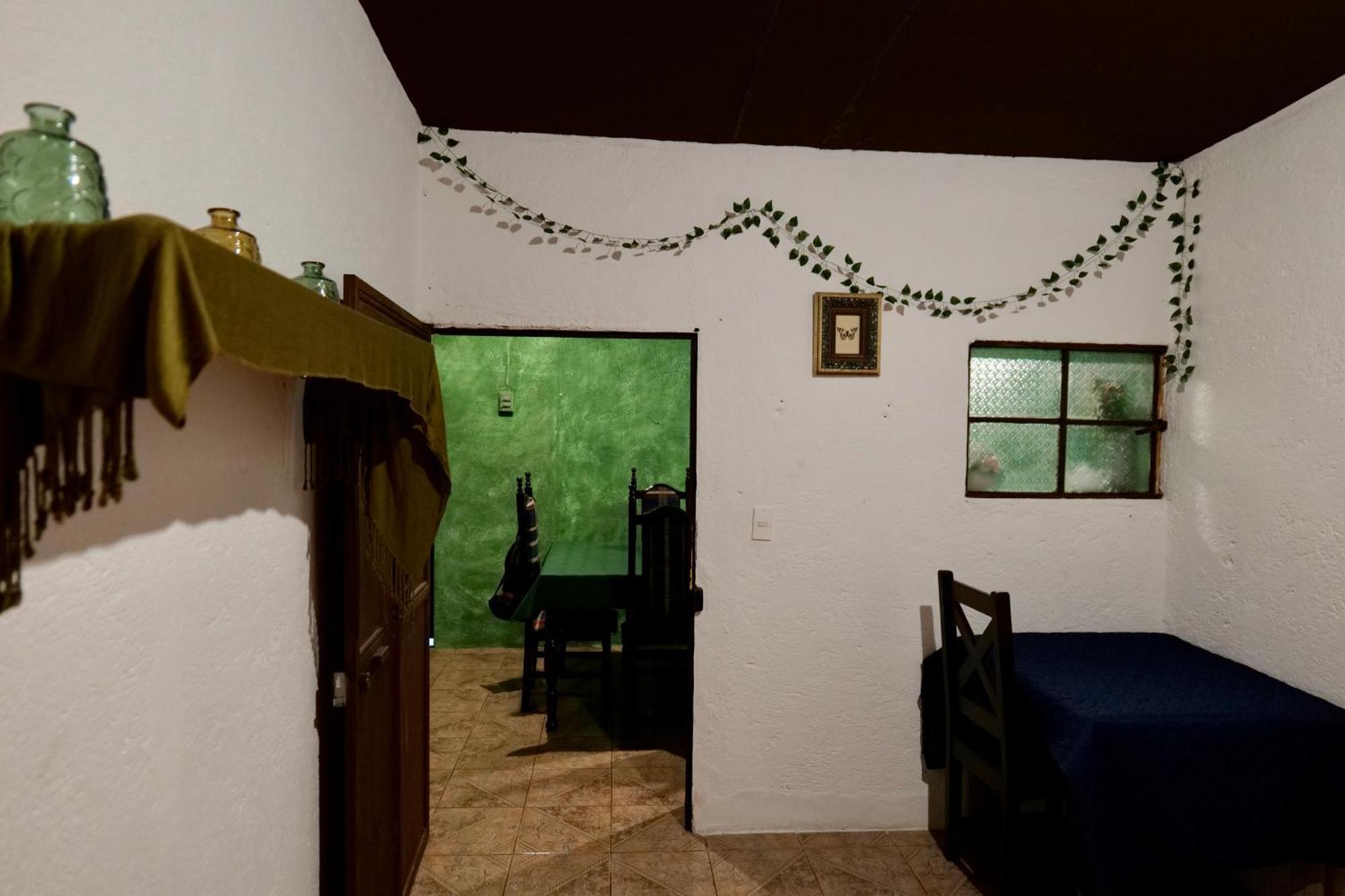 Wonderland Hostel Antigua Esterno foto